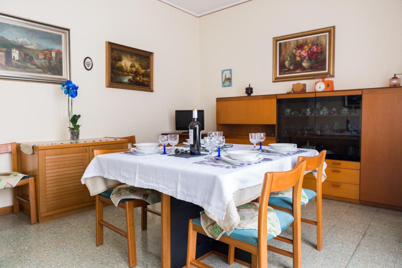 A pochi passi dal centro e dall'Ospedale di Parma Appartamento Esterno foto